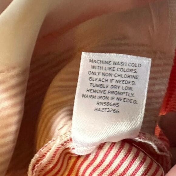 NWT Halogen Taylor Fit Bermuda Shorts Red White Stripe Size 10 - Picture 11 of 11